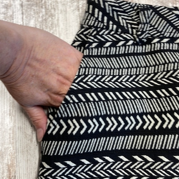 Maeve Anthropologie Fieldnotes Black White Aztec Button Front Mini Skirt Size 2 - Picture 5 of 11